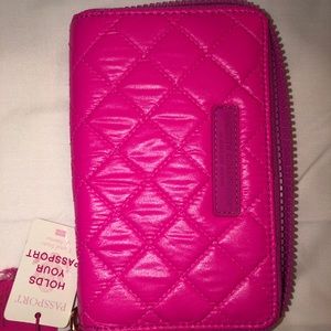 NWT  MacBeth Collection Passport Holder